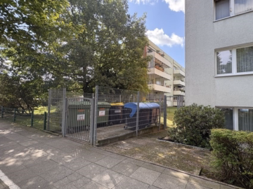 Müllplatz - Burgdorf/Südstadt: Sanierungsbedürftige 2-Zimmer-Wohnung