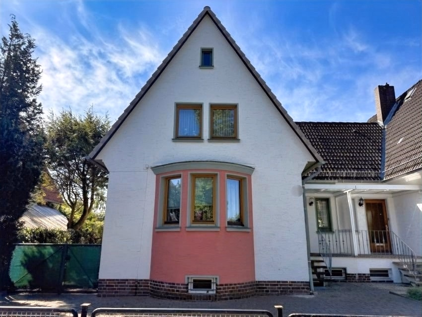 Haus mit viel Charme und herrlichem Garten in Oberricklingen, 30459 Hannover, Doppelhaushälfte