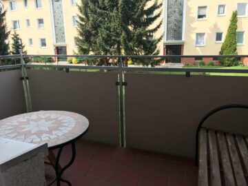 Loggia - Vermietete 3-Zimmer-ETW in einem gepflegten 7-Familienhaus in Langenhagen