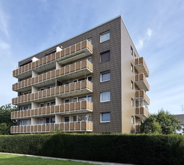 Seitenansicht - 2-Zi.-Eigentumswohnung mit Balkon und Weitsicht in ruhiger und zentraler Wohnlage von Letter