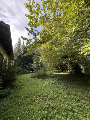 Eigener Garten am Fluss - Gepflegte 3,5-Zimmer-Erdgeschosswohnung mit Garten und Stellplatz