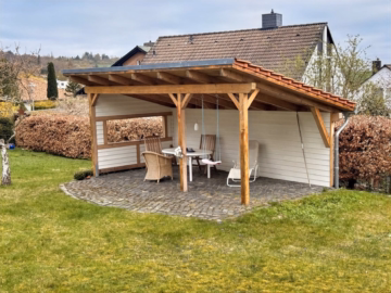 überdachter Freisitz - Hildesheim – Neuhof: Idyllisch Wohnen im sanierten Fachwerkhaus mit Geschichte