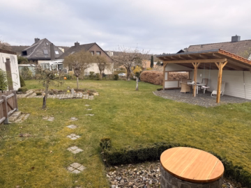 Garten - Hildesheim – Neuhof: Idyllisch Wohnen im sanierten Fachwerkhaus mit Geschichte