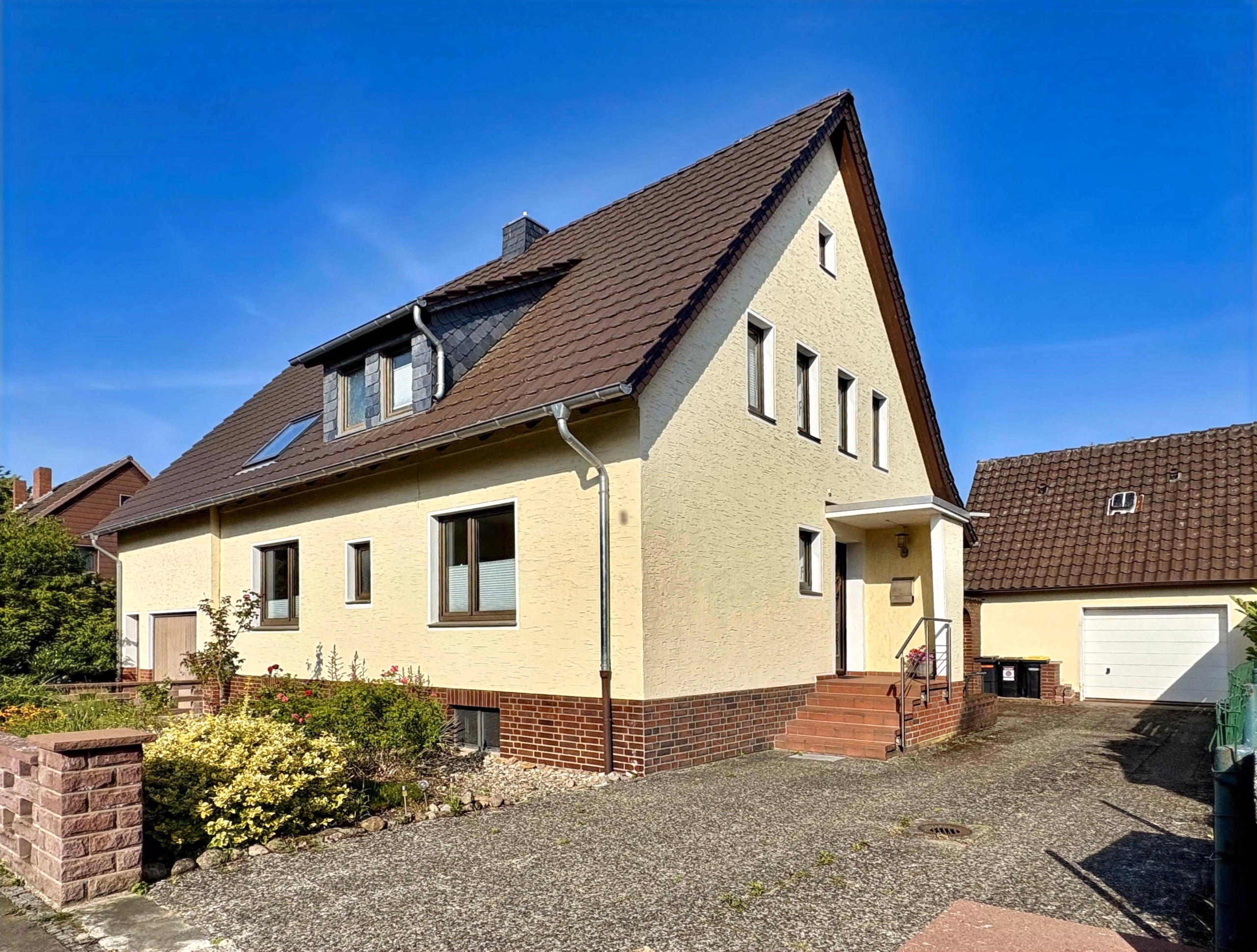 Mehrgenerationenhaus im Herzen von Burgdorf-Weststadt, 31303 Burgdorf, Zweifamilienhaus