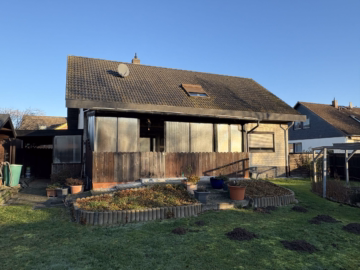 Burgdorf-Weststadt: Großzügiges Einfamilienhaus mit 8 Zimmern, 31303 Burgdorf, Einfamilienhaus