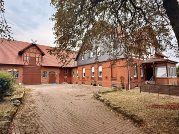 Hofseite - Resthofstelle mit 3 WE in zentraler u. ruhiger Lage in Harenberg