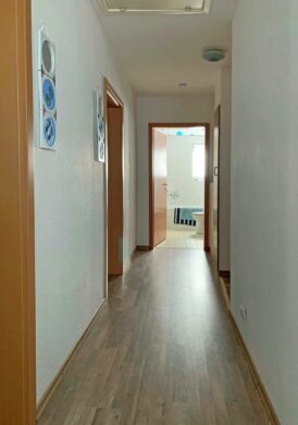 Wohneinheit links oben - Uetze – Vermietetes 5-Familienhaus als solide Kapitalanlage mit top Rendite!