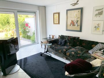 Wohnzimmer - Teilmodernisiertes Reihenhaus in Groß-Buchholz