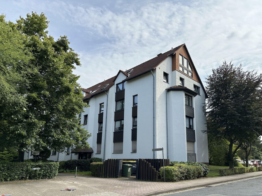 Geräumige 2-Zimmer-Wohnung mit Loggia und TG-Stellplatz 1 Außenansicht - Geräumige 2-Zimmer-Wohnung mit Loggia und TG-Stellplatz