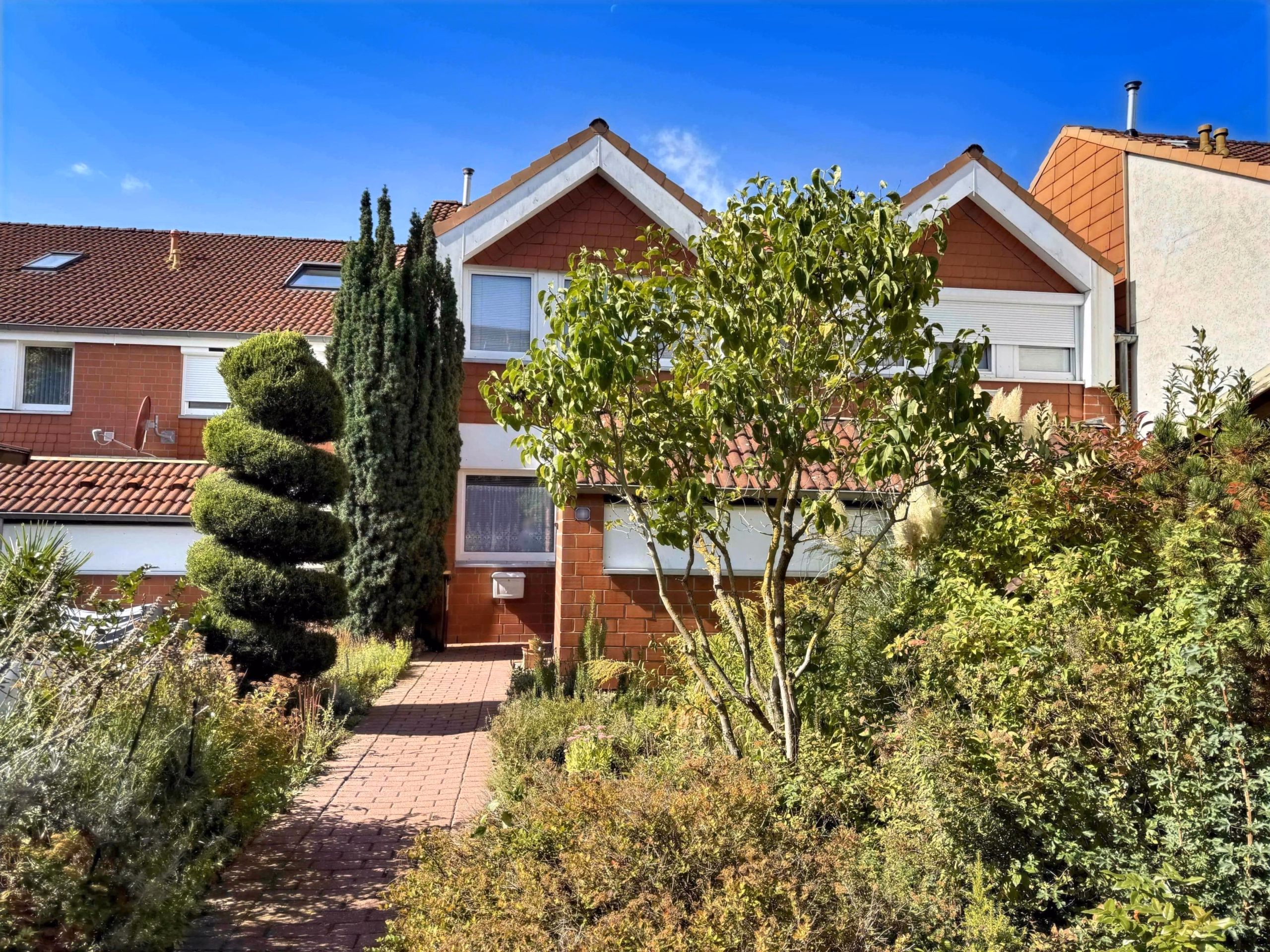 Idyllisches und ruhiges Wohnen in Wettbergen-West, 30457 Hannover, Reihenmittelhaus