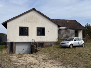 Außenansicht - Celle-Garßen: Großzügiger Bungalow im Rohbauzustand