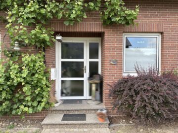 Vermietung: Geräumige 2-Zimmer-Wohnung in Uetze-Altmerdingsen - Eingangsbereich