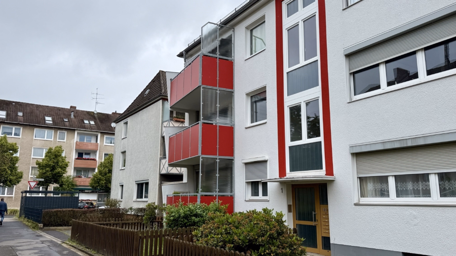 Seitenansicht 1. OG mit Balkon