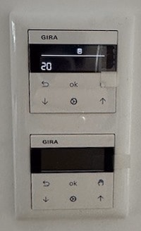 GIRA Bedienaufsatz - Dachgeschoss – Neuausbau mit schöner Loggia und Garage mit Wallbox