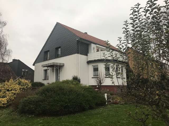 Attraktives 2-Familienhaus in Anderten – nahe Kanal, 30559 Hannover, Mehrfamilienhaus