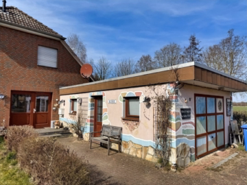 Hausansicht - Sarstedt-Schliekum: Gemütliches Einfamilienhaus für die kleine Familie