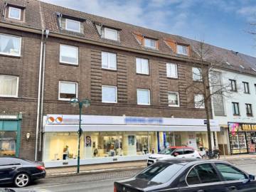 Vorderansicht - Gepflegtes Wohn- und Geschäftshaus mit 7 Einheiten und 4 Garagen direkt im Zentrum von Seelze