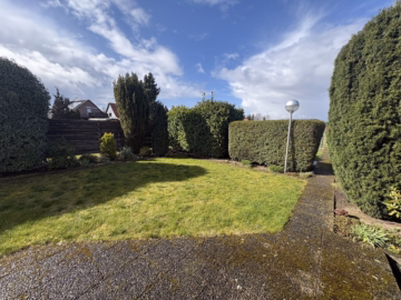 Garten - Uetze: Siedlungshaus in ruhiger Lage