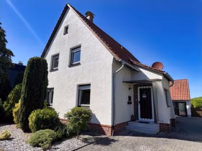 Uetze: Siedlungshaus in ruhiger Lage, 31311 Uetze, Einfamilienhaus