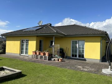 Giesen OT Hasede: Rollstuhlgerechter Bungalow in Feldrandlage, 31180 Giesen, Bungalow