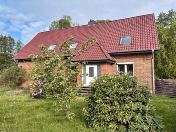 Burgdorf/Otze: Ihr Traumhaus wartet: Exklusives Haus für die große Familie, 31303 Burgdorf, Einfamilienhaus
