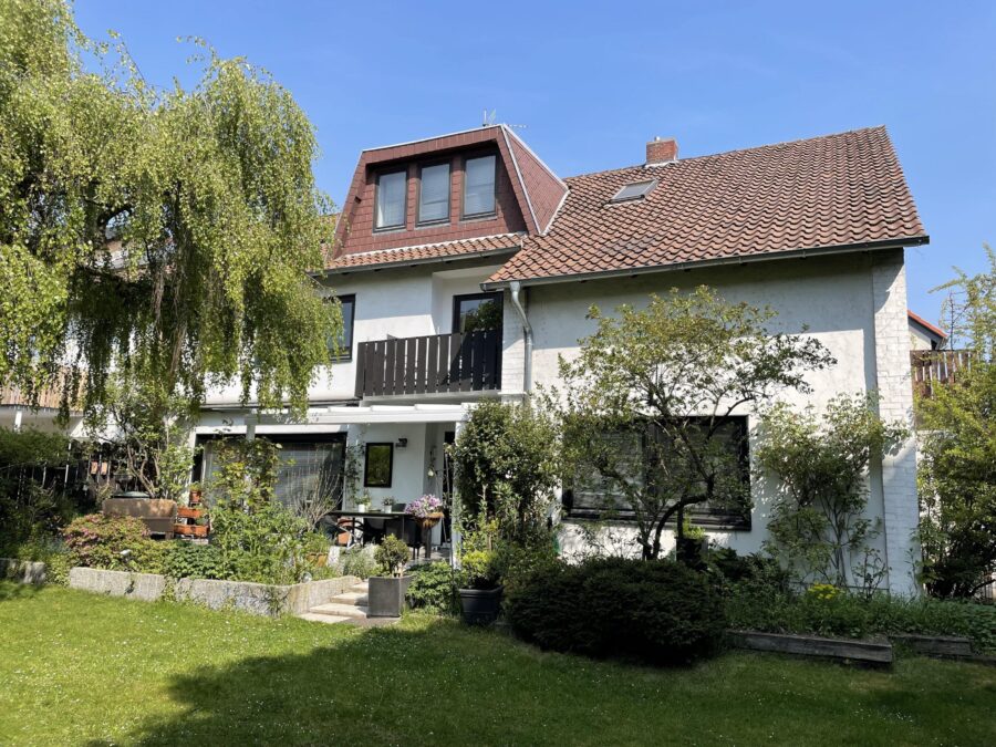 Terrasse - Helle Dachgeschosswohnung in kleinem Mehrfamilienhaus