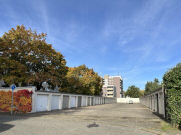 Hannover-Mittelfeld: Geräumige 3-Zimmer-Wohnung mit zwei Loggien - Garagenhof