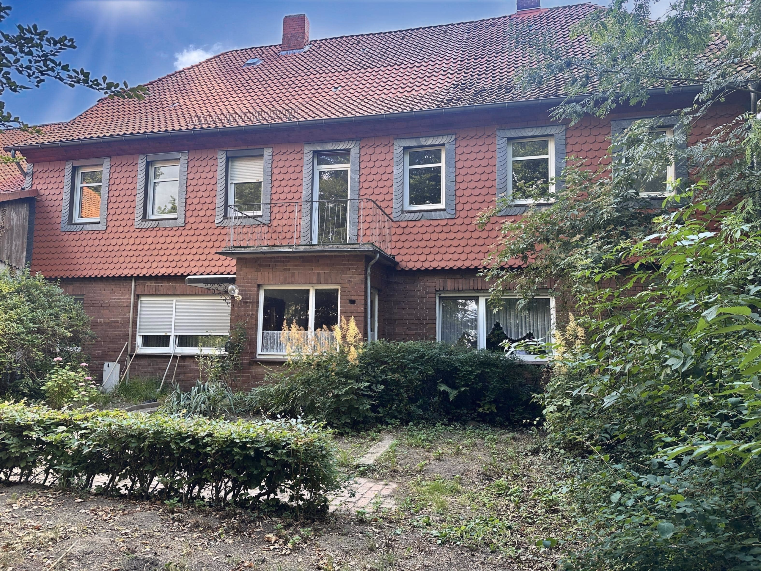Sibbesse-Adenstedt: Ehemaliges Forsthaus mit Nebengelass und großem Grundstück, 31079 Sibbesse, Einfamilienhaus