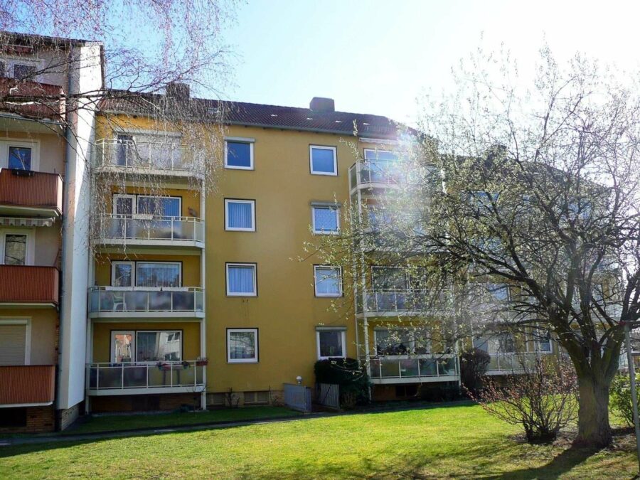 Gepflegte 3-Zi.-Eigentumswohnung mit Balkon im 1. OG in guter Lage in Hannover - Ledeburg! - Ansicht Balkonseite