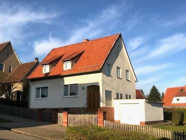 Zweifamilienhaus mit wunderschönem Blick über das Calenberger Land, 30890 Barsinghausen, Mehrfamilienhaus