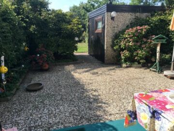 Terrasse - Gepflegtes Reihenhaus mit 2 Garagen in Alt-Bothfeld
