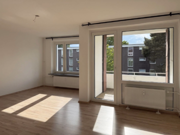 Wohnzimmer - Moderne 2-Zimmer-Wohnung mit Loggia