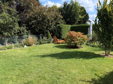 Garten - Celle: Charmantes Zweifamilienhaus mit großem Grundstück