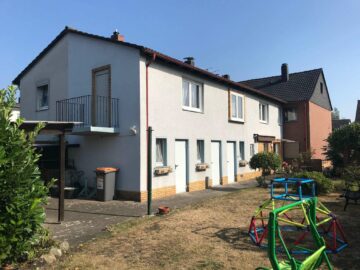 Rückansicht des Hauses - Gepflegte Doppelhaushälfte mit Garage und Nebenräumen in Misburg-Nord