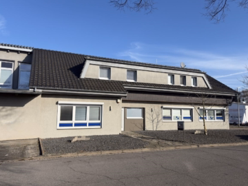 Vielseitig nutzbare Gewerbeimmobilie in Burgdorf-Hülptingsen, 31303 Burgdorf, Büro/Praxis