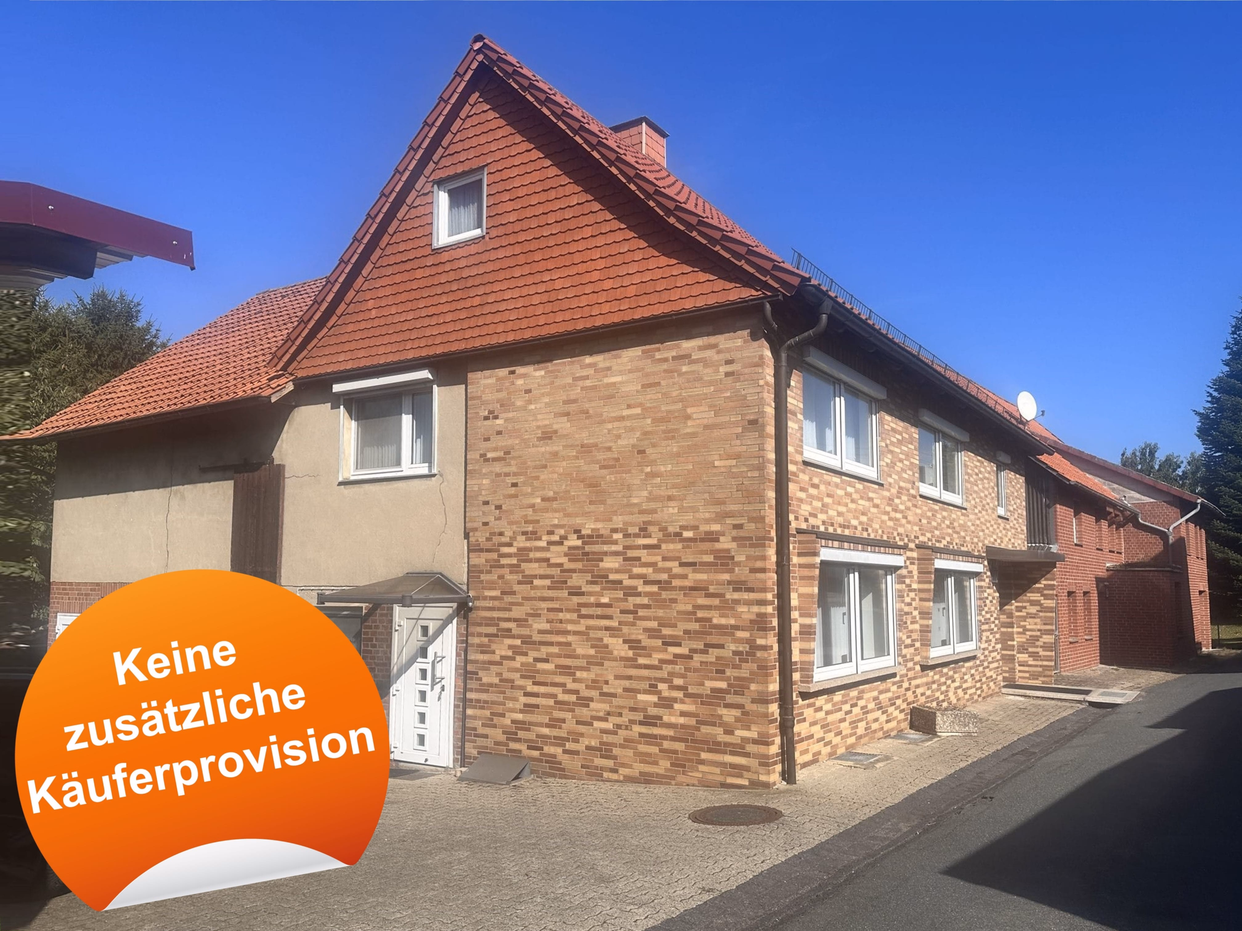 Lamspringe-Sehlem: Einfamilienhaus mit 2 Grundstücken und 2 Garagen – ohne Käuferprovision, 31195 Lamspringe, Einfamilienhaus