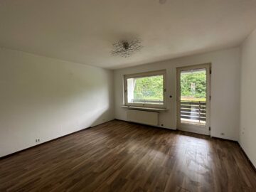 Vermietung: 5-Zimmer-Wohnung in Barsinghausen-Hohenbostel - Wohnzimmer