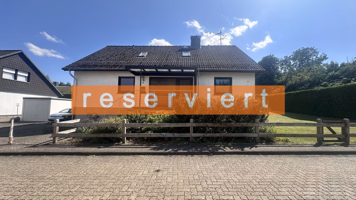 Bad Salzdetfurth-Wesseln: Einfamilienhaus mit Einliegerwohnung, Keller und Garage, 31162 Bad Salzdetfurth, Einfamilienhaus zum Kauf